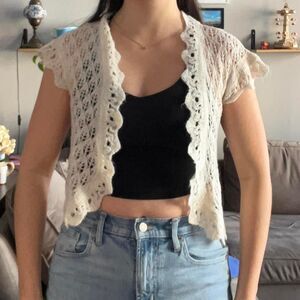 Y2K White Open Front Crochet Top Scalloped Sleeves Soft Yarn Fairycore Size XS